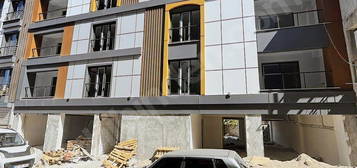 KURRAY CADDE'DEN SATILIK