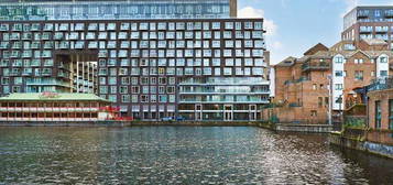 Studio to rent in Baltimore Wharf, London E14