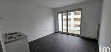 Studio  à louer, 1 pièce, 24 m², Étage 4/5