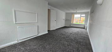 Flat to rent in Aston Gardens, Farnworth, Bolton BL4