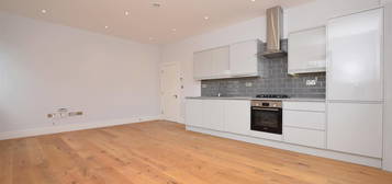 Flat to rent in Newfoundland Road, St. Pauls, Bristol BS2