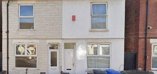 3 bedroom semi-detached house