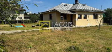 Casa parter (caramida) cu anexa (BCA) pe un teren 1180 mp, sat Strugari, jud Bac