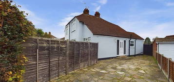 3 bed semi-detached house to rent