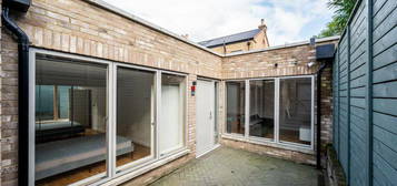 1 bedroom detached house for sale