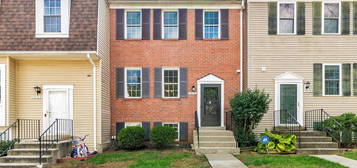 19131 Cherry Bend Dr, Germantown, MD 20874