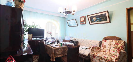 Apartament 3 camere, etaj intermediar, Podu Ros, 1001 articole