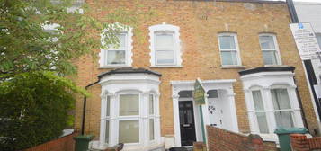 4 bedroom detached house to rent