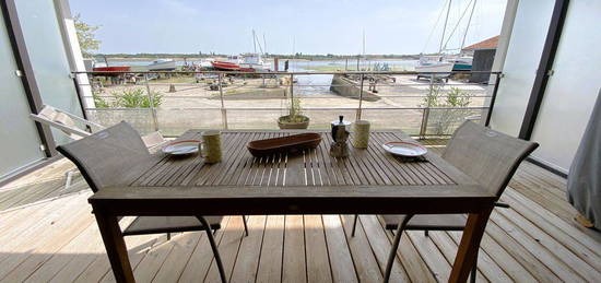 Bassin d'Arcachon - Aiguillon - T3 1ère ligne grande terrasse et 2 places de parking