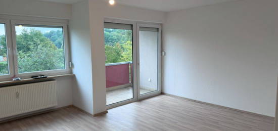 3 Zimmer Wohnung 75 m² mit Balkon in Estenfeld zu vermieten