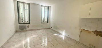 SÉBASTOPOL 3 PIÈCES 55m2 RDC