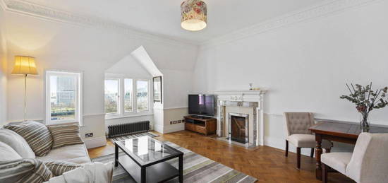 Flat to rent in Whitehall Court, London SW1A