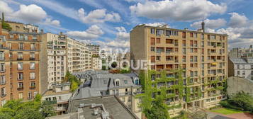 PARIS XVI, PASSY, 2P, 49 m2 Balcon 9m2 Parking