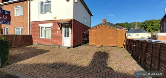 3 bedroom semi-detached house