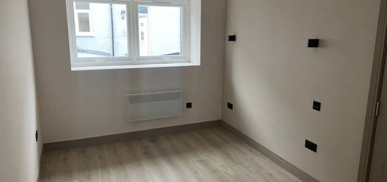 Studio to rent in Chatterton Road, Bromley BR2