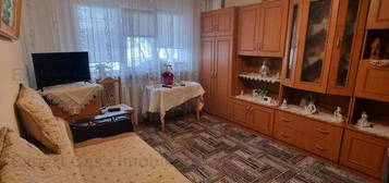 Apartament 1 camera Decomandat. Dacia. parter