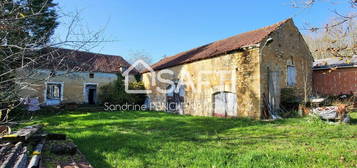 Ensemble immobilier dans un joli village du Périgord