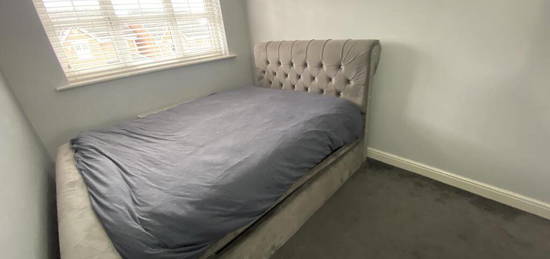 1 bedroom house share