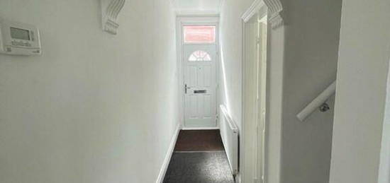 2 bedroom terraced house