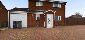 3 bedroom detached house to rent