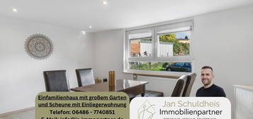 Einfamilienhaus mit großem Garten und Scheune mit Einliegerwohnung