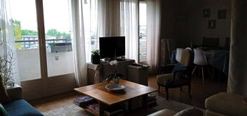 Appartement meublé  à louer, 3 pièces, 2 chambres, 76 m²