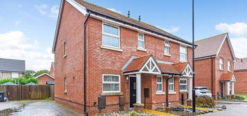 2 bed semi-detached house for sale