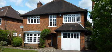 4 bedroom detached house