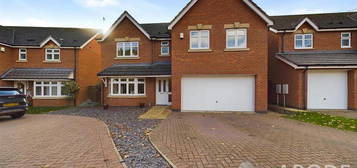 5 bedroom detached house for sale