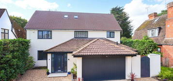 5 bed detached house for sale