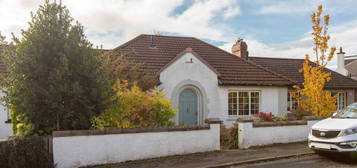 4 bedroom terraced bungalow for sale