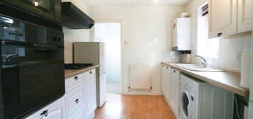 3 bedroom flat to rent