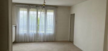 Appartement  à louer, 3 pièces, 2 chambres, 53 m²