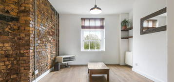 3 bed flat to rent