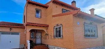 Casa o chalet en venta en Calle Venus, 100, Cobisa