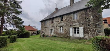 Proche Coutances. Ancien corps de ferme