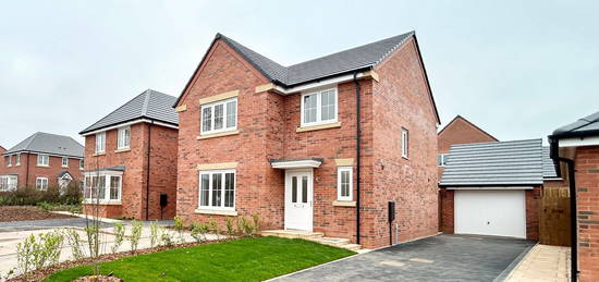 4 bed detached house to rent