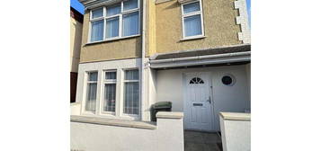 Semi-detached house to rent in Dale Road, Luton LU1