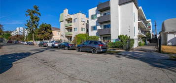 1748 N Kenmore Ave Apt 203, Los Angeles, CA 90027