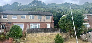 3 bedroom semi-detached house to rent