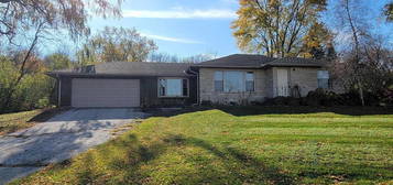 N13W27205 Silvernail ROAD, Pewaukee, WI 53072