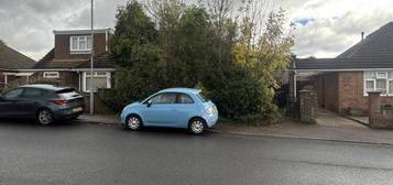 2 bedroom semi-detached bungalow for sale