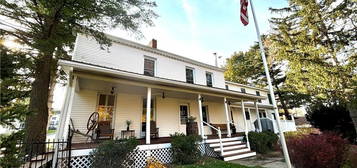 6 S Main St, Elbridge, NY 13077