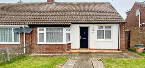 2 bedroom semi-detached bungalow to rent