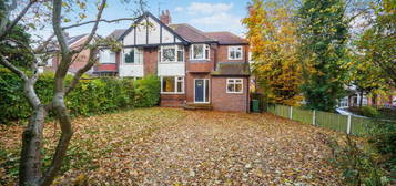 4 bedroom semi-detached house