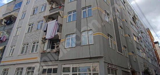 İLKADIM SELAHİYE MAHALLESİNDE SATILIK DAİRE