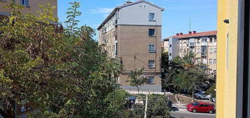 Piso en calle Grupo Alférez Rojas, La Bozada – Parque Delicias, Zaragoza