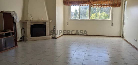 Apartamento T2 Arrendamento em Marrazes e Barosa,Leiria