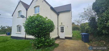 3 bedroom semi-detached house