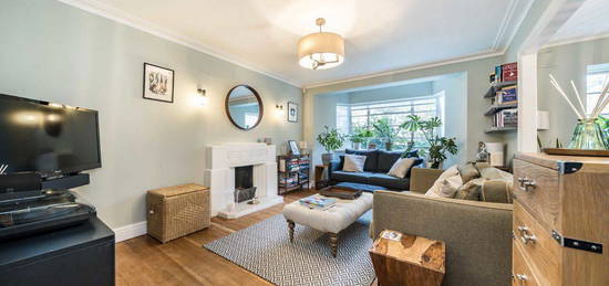 Flat for sale in Streatham High Road, London SW16